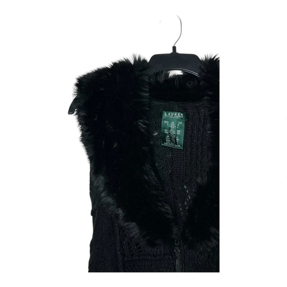 1419.‎ LAUREN RALPH LAUREN KNITTED SLEEVELESS VEST WITH FAUX FUR BLACK IN COLOR - Picture 2 of 9